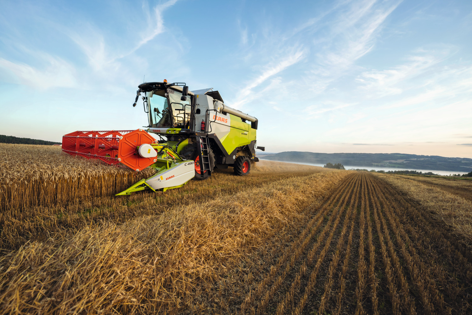 Combine harvester cutterbars | CLAAS